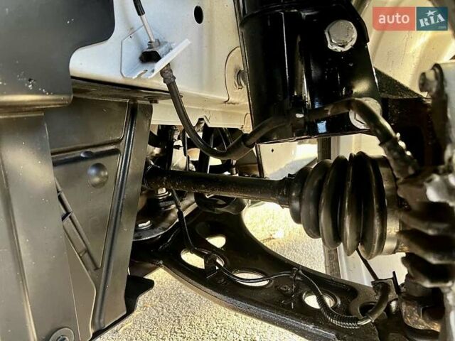 Білий Рено Трафік, об'ємом двигуна 2 л та пробігом 80 тис. км за 26700 $, фото 86 на Automoto.ua