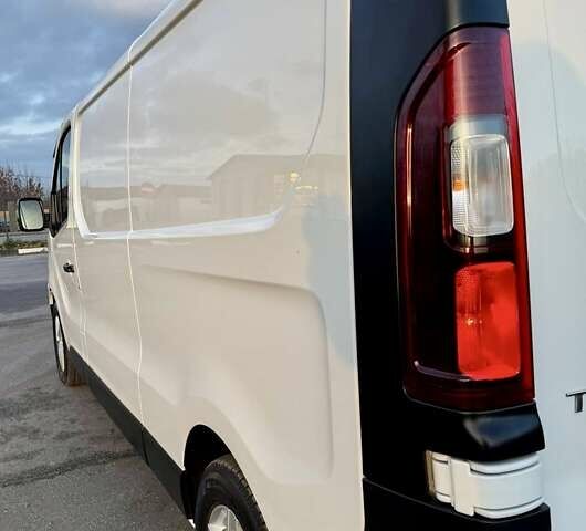 Білий Рено Трафік, об'ємом двигуна 2 л та пробігом 80 тис. км за 26700 $, фото 10 на Automoto.ua