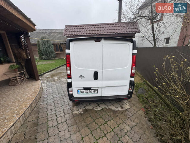 Білий Рено Трафік, об'ємом двигуна 1.87 л та пробігом 390 тис. км за 4600 $, фото 1 на Automoto.ua