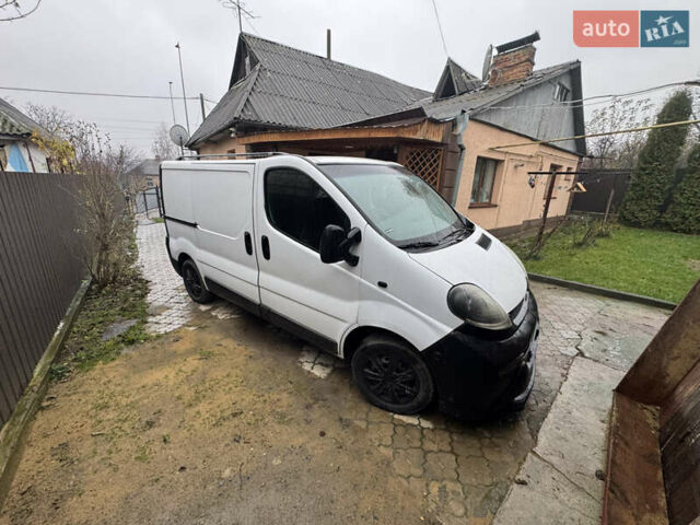 Білий Рено Трафік, об'ємом двигуна 1.87 л та пробігом 390 тис. км за 4600 $, фото 3 на Automoto.ua