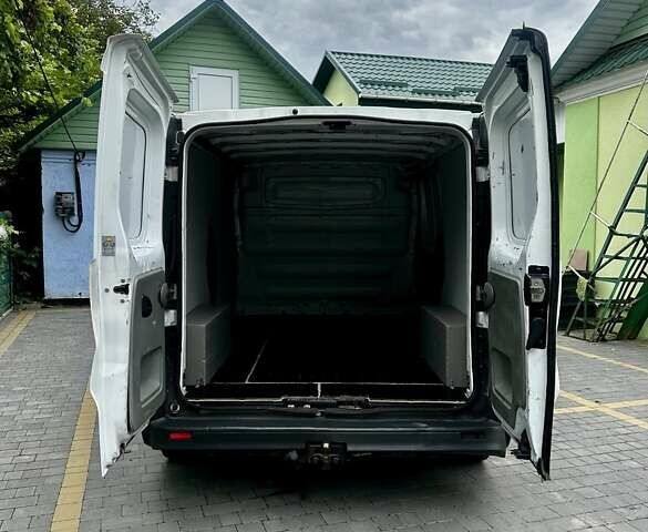 Белый Рено Трафик, объемом двигателя 2 л и пробегом 342 тыс. км за 9800 $, фото 24 на Automoto.ua