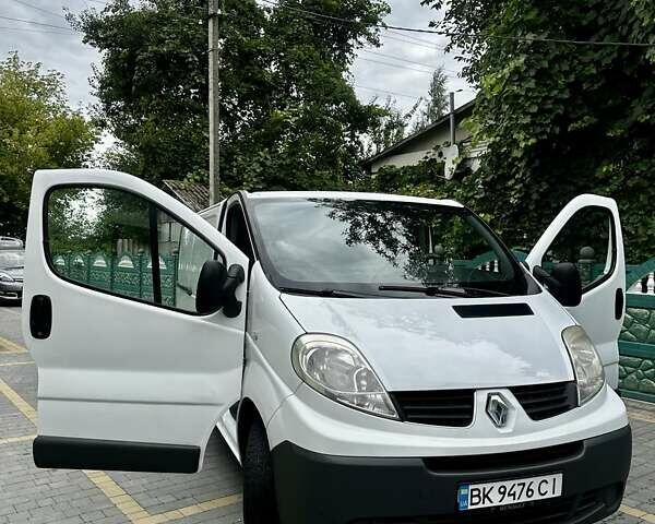 Белый Рено Трафик, объемом двигателя 2 л и пробегом 342 тыс. км за 9800 $, фото 11 на Automoto.ua