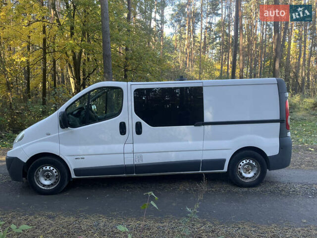 Белый Рено Трафик, объемом двигателя 0 л и пробегом 220 тыс. км за 11500 $, фото 6 на Automoto.ua