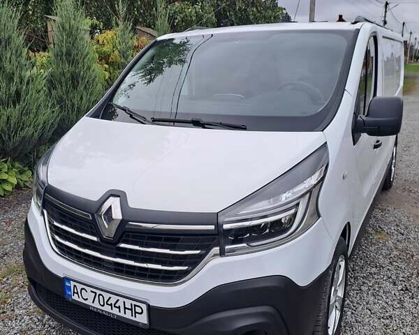 Белый Рено Трафик, объемом двигателя 2 л и пробегом 176 тыс. км за 16900 $, фото 23 на Automoto.ua