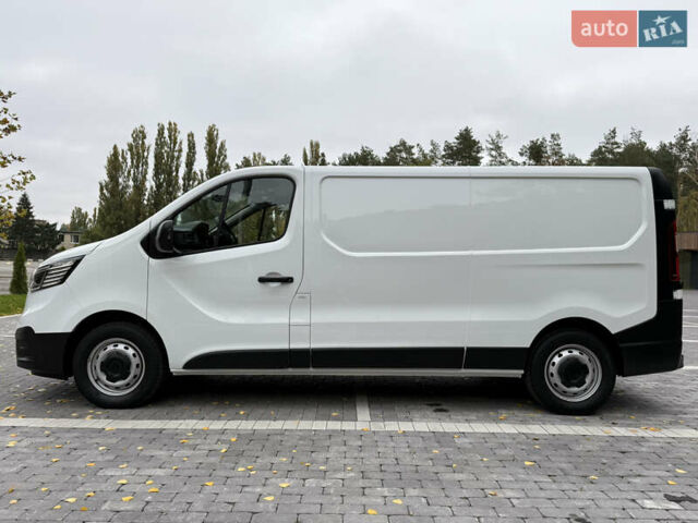 Білий Рено Трафік, об'ємом двигуна 2 л та пробігом 30 тис. км за 26800 $, фото 8 на Automoto.ua