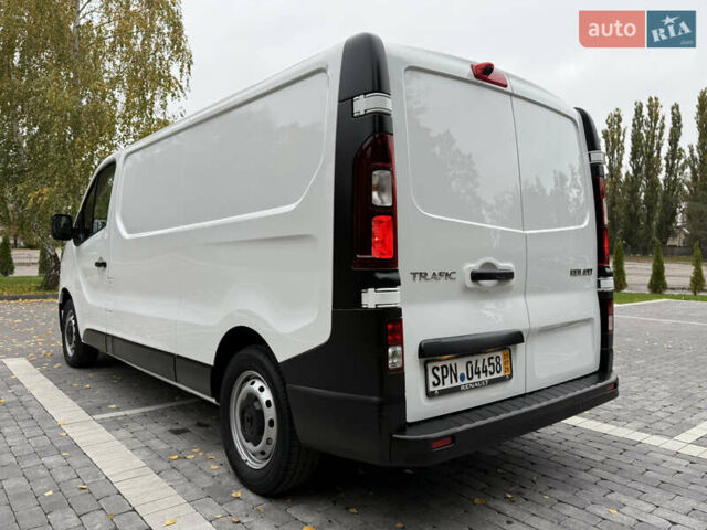 Білий Рено Трафік, об'ємом двигуна 2 л та пробігом 30 тис. км за 26800 $, фото 10 на Automoto.ua
