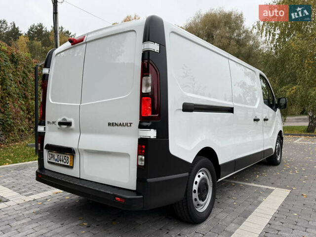 Білий Рено Трафік, об'ємом двигуна 2 л та пробігом 30 тис. км за 26800 $, фото 14 на Automoto.ua