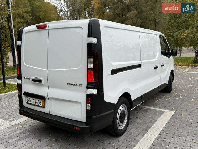 Білий Рено Трафік, об'ємом двигуна 2 л та пробігом 30 тис. км за 26800 $, фото 21 на Automoto.ua