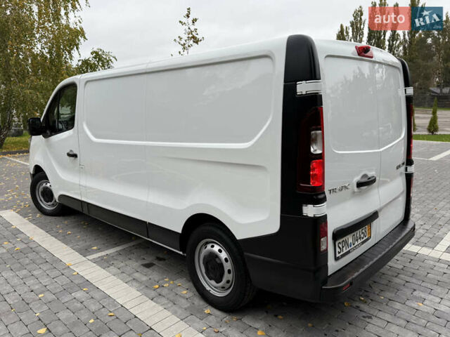 Білий Рено Трафік, об'ємом двигуна 2 л та пробігом 30 тис. км за 26800 $, фото 20 на Automoto.ua