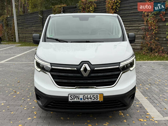 Білий Рено Трафік, об'ємом двигуна 2 л та пробігом 30 тис. км за 26800 $, фото 63 на Automoto.ua