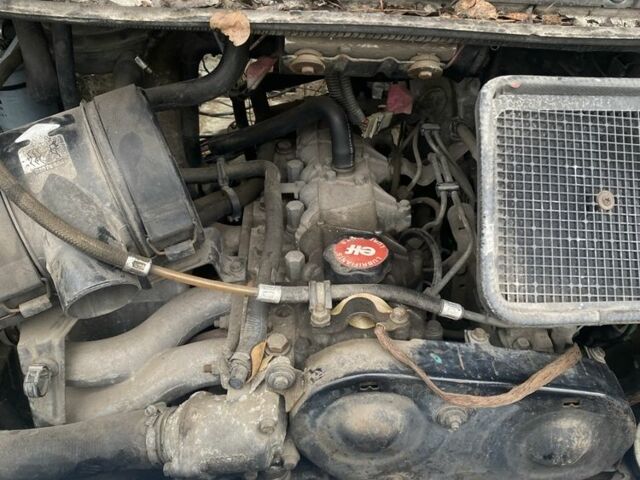 Белый Рено Трафик, объемом двигателя 2.4 л и пробегом 200 тыс. км за 1654 $, фото 7 на Automoto.ua