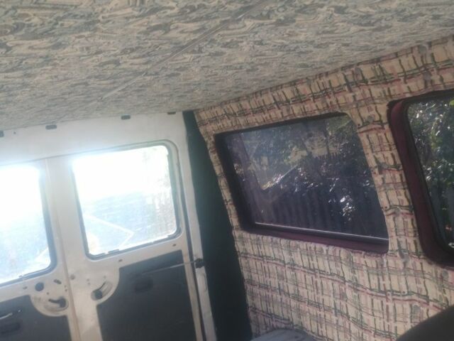 Белый Рено Трафик, объемом двигателя 2 л и пробегом 500 тыс. км за 2439 $, фото 11 на Automoto.ua