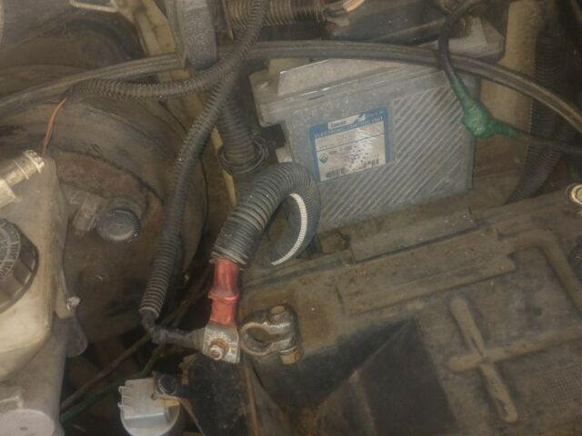 Белый Рено Трафик, объемом двигателя 2 л и пробегом 500 тыс. км за 2439 $, фото 17 на Automoto.ua