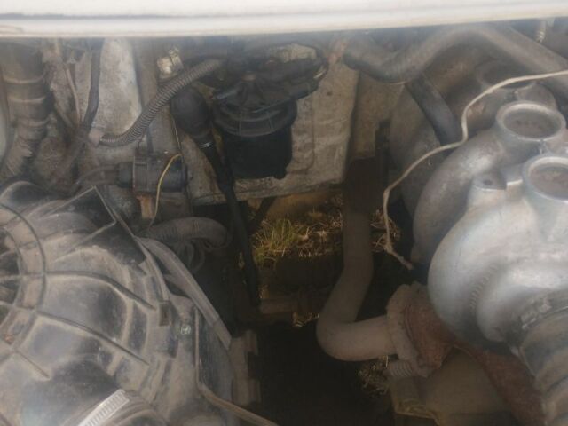 Белый Рено Трафик, объемом двигателя 2 л и пробегом 500 тыс. км за 2439 $, фото 16 на Automoto.ua