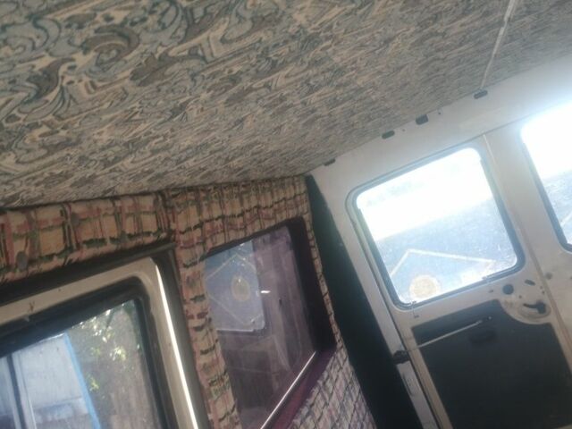 Белый Рено Трафик, объемом двигателя 2 л и пробегом 500 тыс. км за 2439 $, фото 10 на Automoto.ua