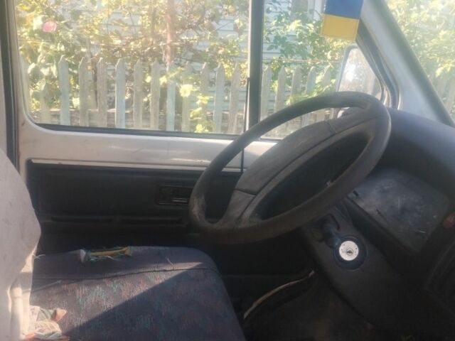 Белый Рено Трафик, объемом двигателя 2 л и пробегом 500 тыс. км за 2439 $, фото 12 на Automoto.ua