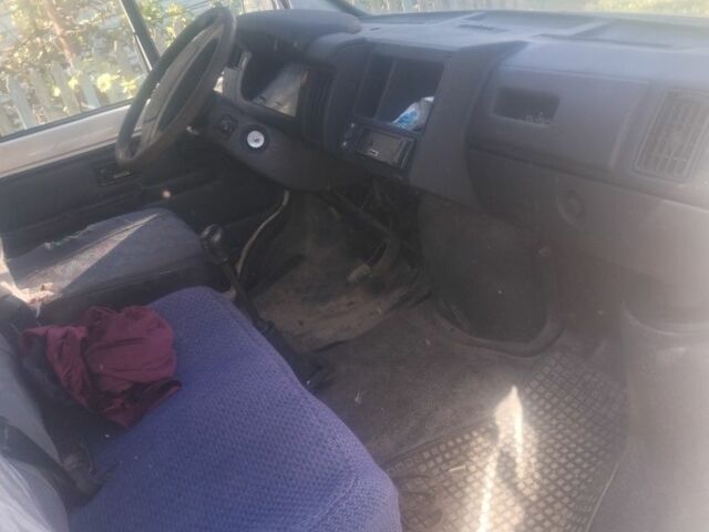 Белый Рено Трафик, объемом двигателя 2 л и пробегом 500 тыс. км за 2439 $, фото 9 на Automoto.ua