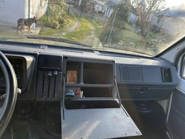 Белый Рено Трафик, объемом двигателя 1.7 л и пробегом 204 тыс. км за 1431 $, фото 6 на Automoto.ua