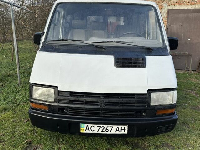 Белый Рено Трафик, объемом двигателя 1.7 л и пробегом 204 тыс. км за 1431 $, фото 4 на Automoto.ua