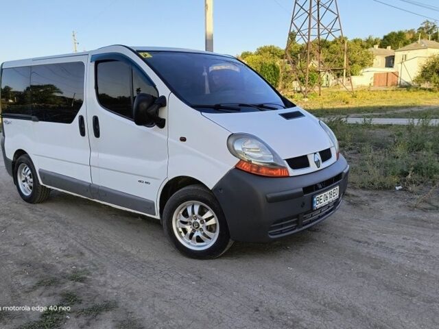 Білий Рено Трафік, об'ємом двигуна 1.9 л та пробігом 420 тис. км за 6000 $, фото 3 на Automoto.ua