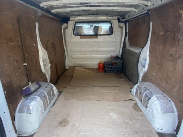 Білий Рено Трафік, об'ємом двигуна 1.9 л та пробігом 687 тис. км за 5300 $, фото 7 на Automoto.ua