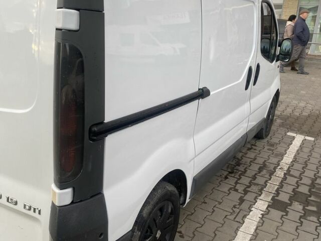 Білий Рено Трафік, об'ємом двигуна 1.9 л та пробігом 687 тис. км за 5300 $, фото 4 на Automoto.ua