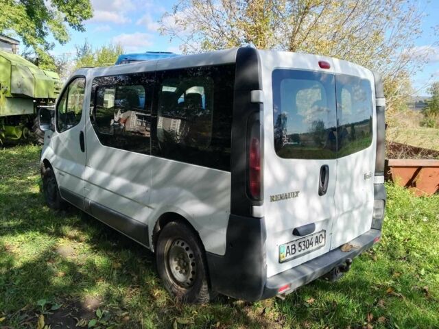 Рено Трафик 2002 в Хмельницком на Automoto.ua Белый Рено Трафик, объемом двигателя 1.9 л и пробегом 380 тыс. км за 4751 $, фото 2 на Automoto.ua