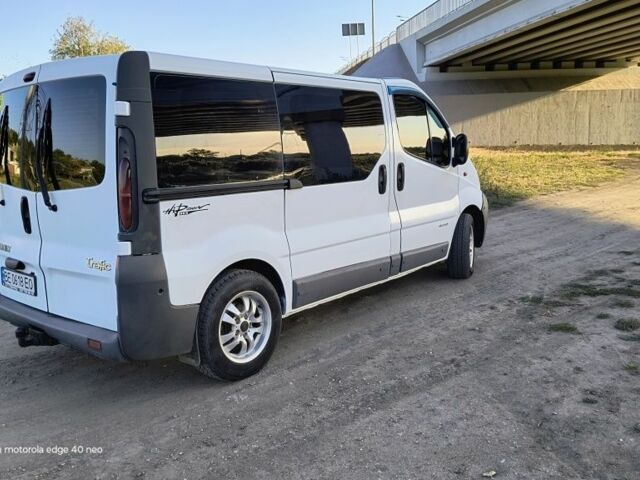 Білий Рено Трафік, об'ємом двигуна 1.9 л та пробігом 420 тис. км за 6000 $, фото 5 на Automoto.ua