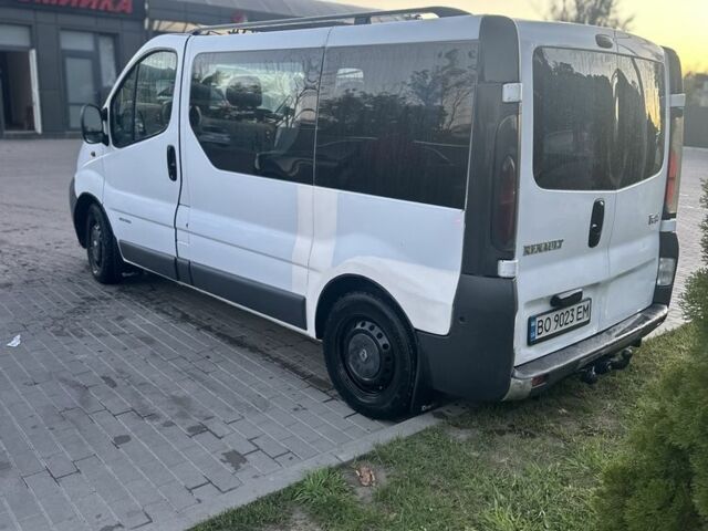 Белый Рено Трафик, объемом двигателя 1.9 л и пробегом 500 тыс. км за 5400 $, фото 5 на Automoto.ua