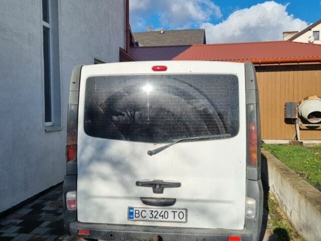 Білий Рено Трафік, об'ємом двигуна 1.9 л та пробігом 288 тис. км за 4500 $, фото 2 на Automoto.ua