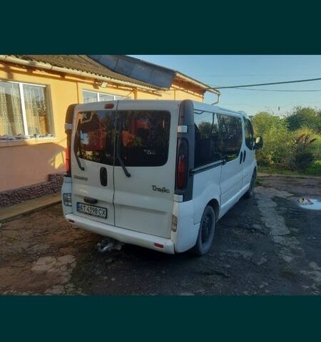 Білий Рено Трафік, об'ємом двигуна 1.9 л та пробігом 450 тис. км за 5800 $, фото 3 на Automoto.ua