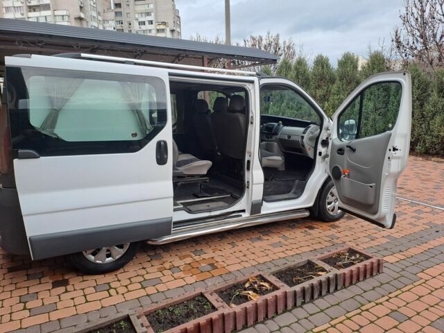 Белый Рено Трафик, объемом двигателя 1.9 л и пробегом 329 тыс. км за 6500 $, фото 15 на Automoto.ua