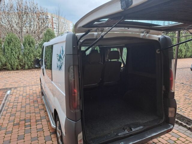 Белый Рено Трафик, объемом двигателя 1.9 л и пробегом 329 тыс. км за 6500 $, фото 17 на Automoto.ua