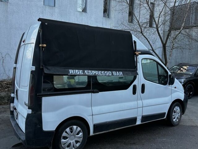 Білий Рено Трафік, об'ємом двигуна 1.9 л та пробігом 300 тис. км за 6200 $, фото 1 на Automoto.ua