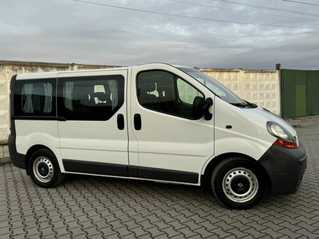 Білий Рено Трафік, об'ємом двигуна 1.9 л та пробігом 318 тис. км за 7300 $, фото 1 на Automoto.ua