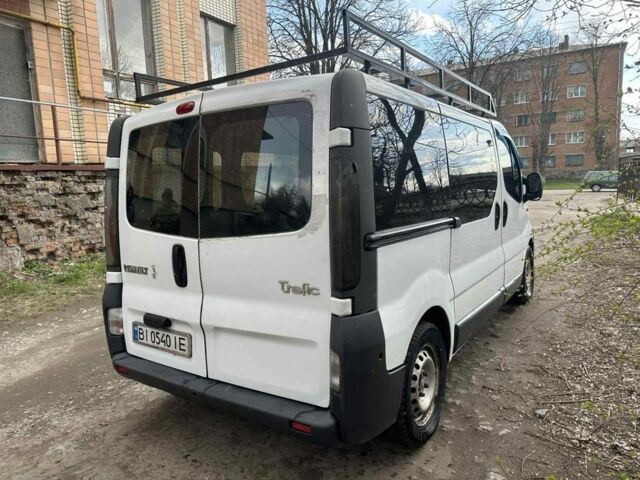 Білий Рено Трафік, об'ємом двигуна 1.9 л та пробігом 300 тис. км за 5250 $, фото 1 на Automoto.ua