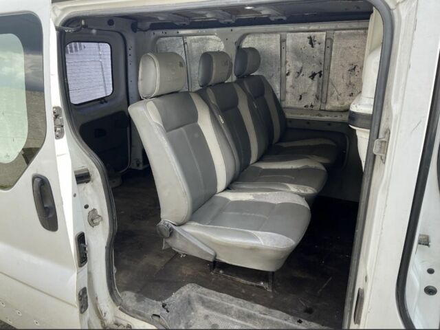 Білий Рено Трафік, об'ємом двигуна 1.9 л та пробігом 255 тис. км за 5350 $, фото 6 на Automoto.ua