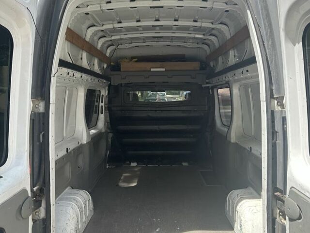 Білий Рено Трафік, об'ємом двигуна 1.9 л та пробігом 284 тис. км за 7400 $, фото 2 на Automoto.ua