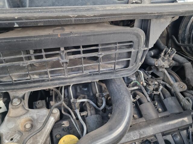 Білий Рено Трафік, об'ємом двигуна 0 л та пробігом 400 тис. км за 7770 $, фото 19 на Automoto.ua