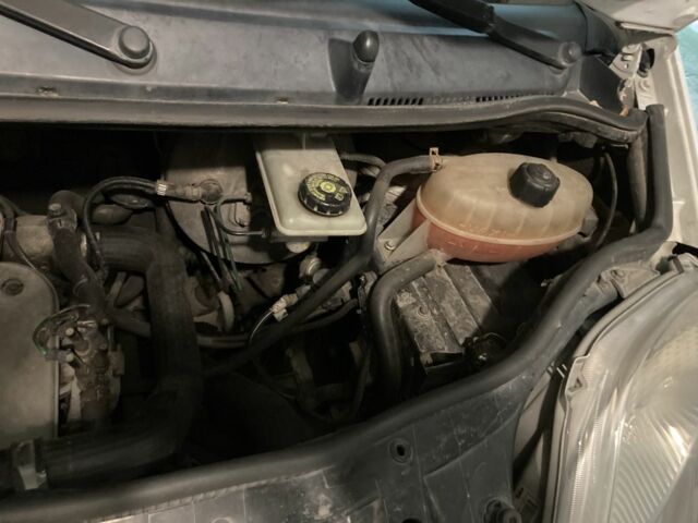 Білий Рено Трафік, об'ємом двигуна 1.9 л та пробігом 318 тис. км за 7300 $, фото 23 на Automoto.ua