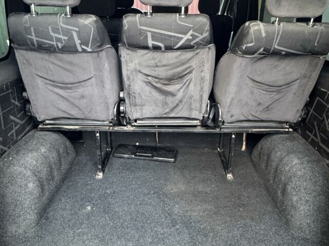 Белый Рено Трафик, объемом двигателя 1.9 л и пробегом 390 тыс. км за 6000 $, фото 9 на Automoto.ua