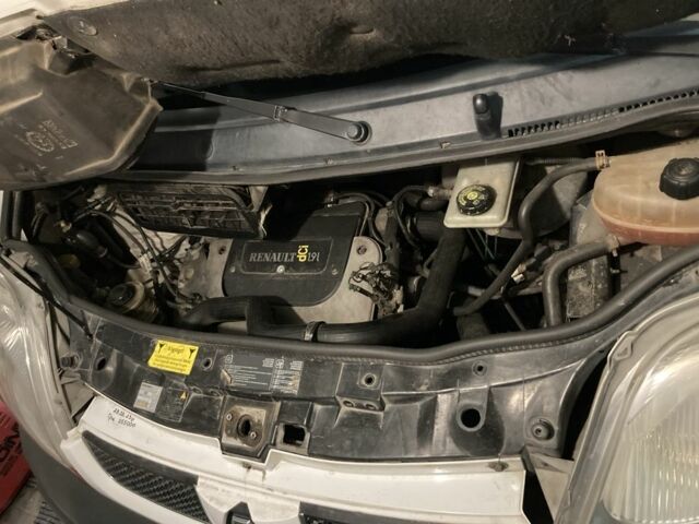 Білий Рено Трафік, об'ємом двигуна 1.9 л та пробігом 318 тис. км за 7300 $, фото 17 на Automoto.ua