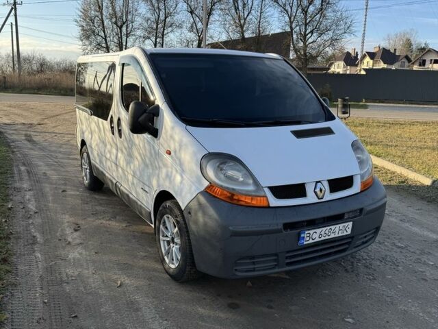 Белый Рено Трафик, объемом двигателя 1.9 л и пробегом 390 тыс. км за 6000 $, фото 5 на Automoto.ua