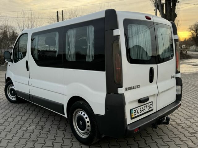 Білий Рено Трафік, об'ємом двигуна 1.9 л та пробігом 318 тис. км за 7300 $, фото 4 на Automoto.ua