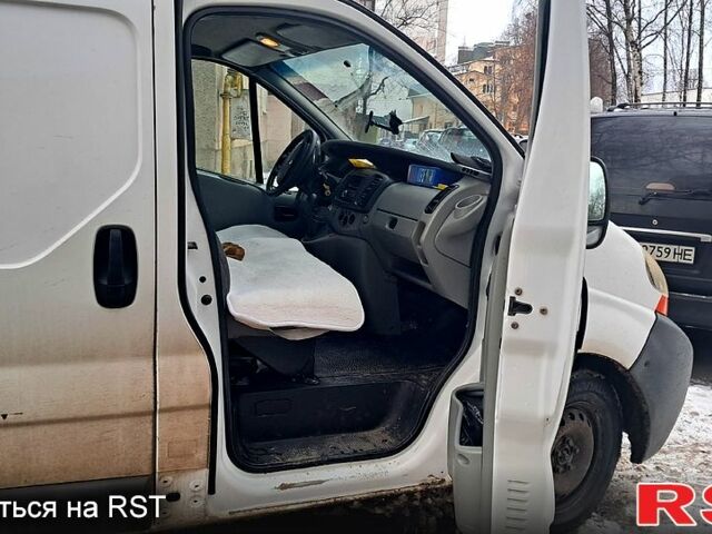 Білий Рено Трафік, об'ємом двигуна 1.9 л та пробігом 360 тис. км за 6000 $, фото 5 на Automoto.ua