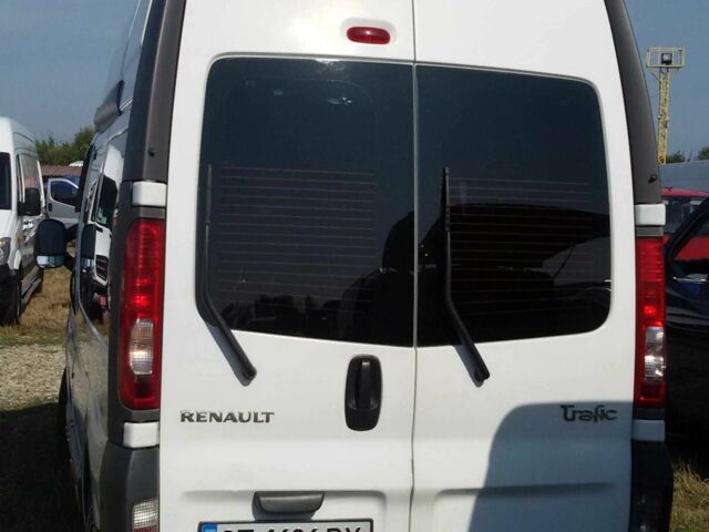 Білий Рено Трафік, об'ємом двигуна 2 л та пробігом 260 тис. км за 8300 $, фото 14 на Automoto.ua