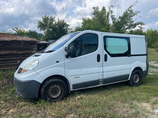 Белый Рено Трафик, объемом двигателя 2 л и пробегом 165 тыс. км за 3500 $, фото 5 на Automoto.ua