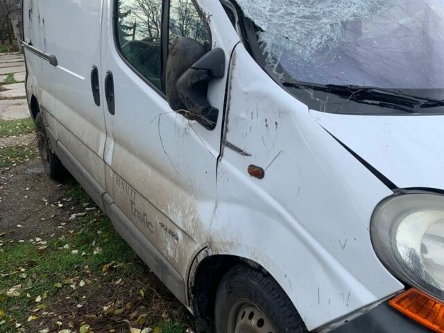 Рено Трафик 2006 в Лозовой на Automoto.ua Белый Рено Трафик, объемом двигателя 0 л и пробегом 300 тыс. км за 1600 $, фото 6 на Automoto.ua