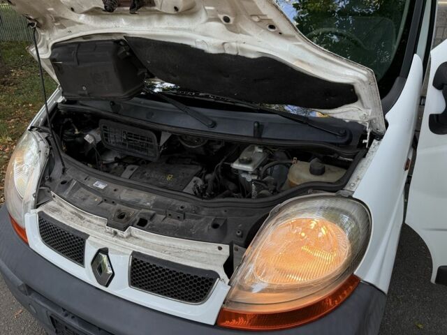 Білий Рено Трафік, об'ємом двигуна 1.9 л та пробігом 198 тис. км за 4750 $, фото 11 на Automoto.ua