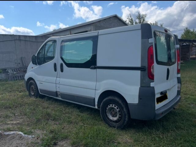 Белый Рено Трафик, объемом двигателя 2 л и пробегом 165 тыс. км за 3500 $, фото 6 на Automoto.ua